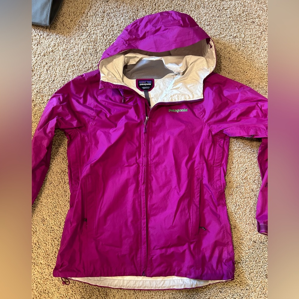 PATAGONIA RAINCOAT
